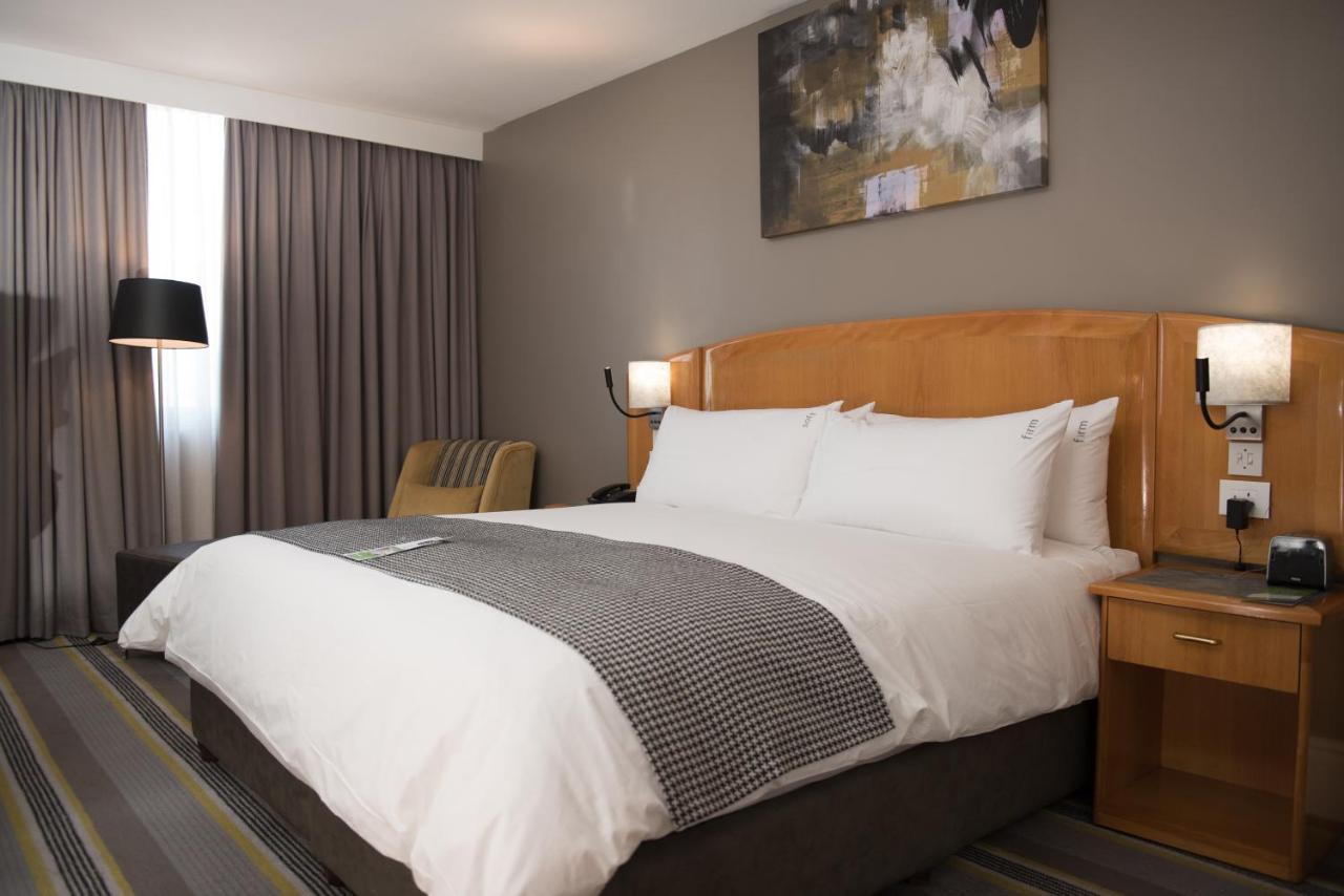 Holiday Inn - Mutare By Ihg Εξωτερικό φωτογραφία