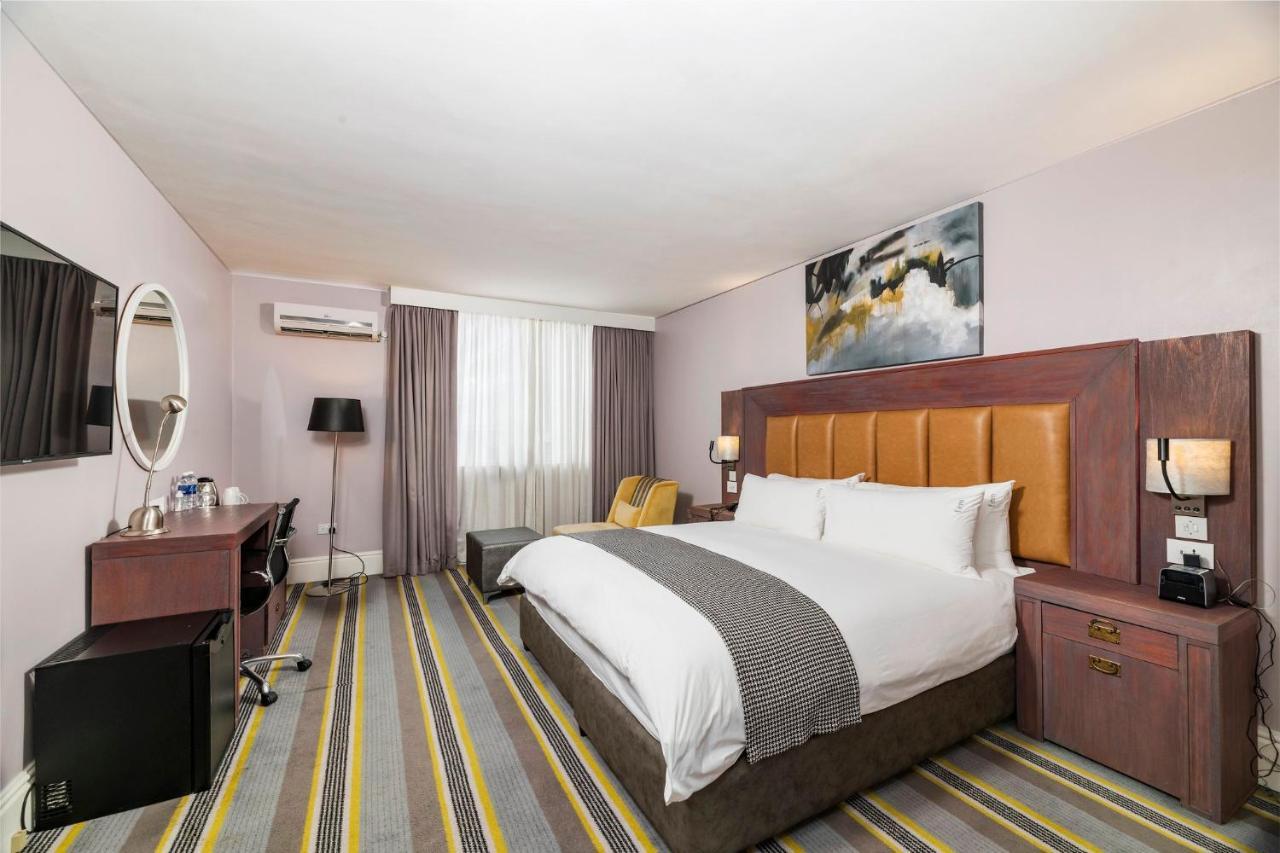 Holiday Inn - Mutare By Ihg Εξωτερικό φωτογραφία