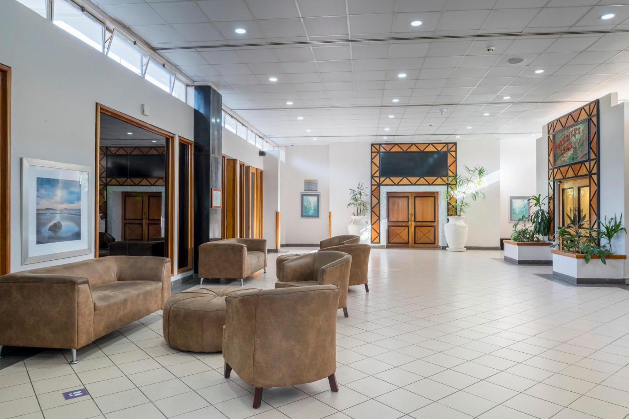 Holiday Inn - Mutare By Ihg Εξωτερικό φωτογραφία